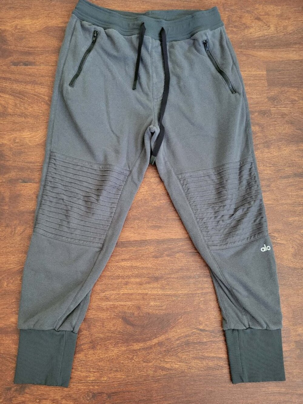 Alo Yoga Urban Moto Sweatpants Gray Drawstring
